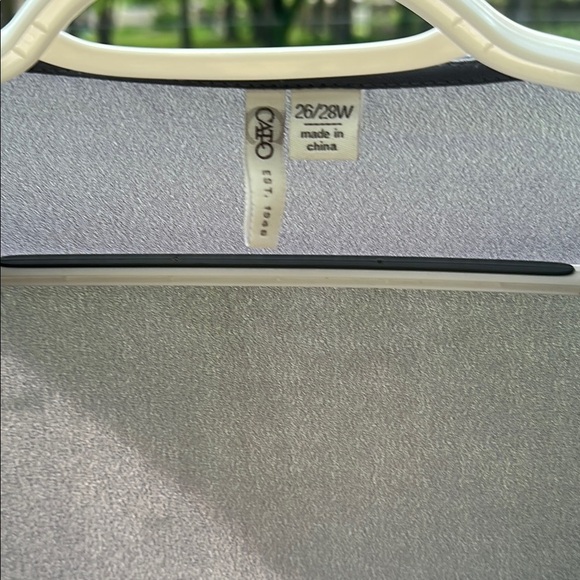 NWOT Cato Gray Blouse with Elegant Ruffle Design Women’s 26/28 - Picture 5 of 13